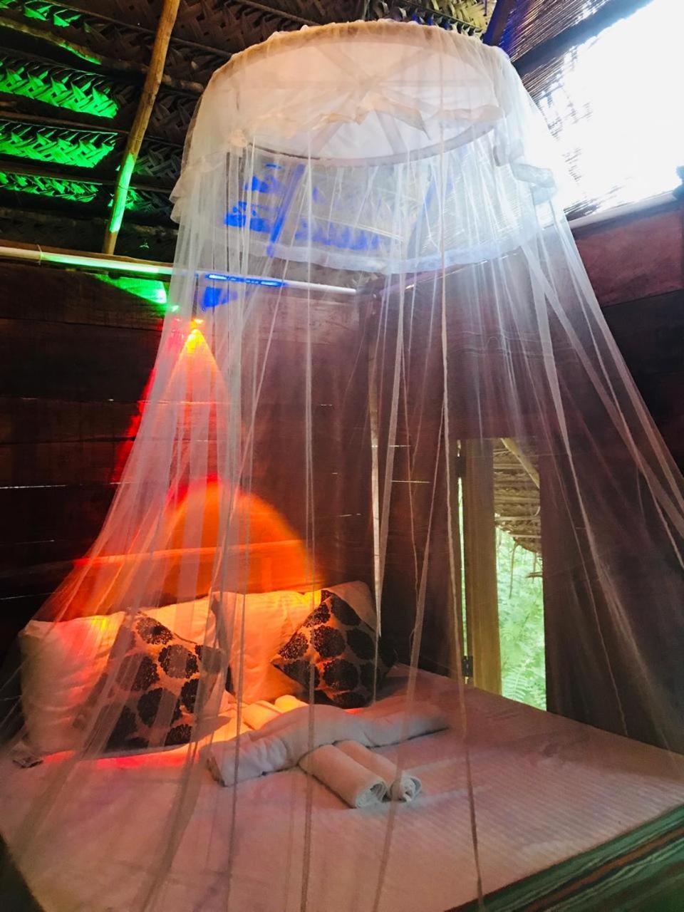 Atha Tree House Lodge Habarana